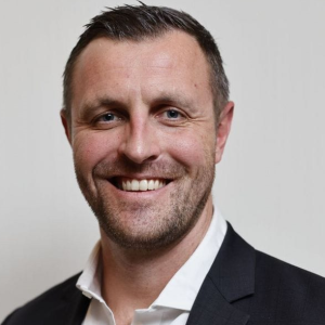 CP_headshot_color (1) - Chris Poulter